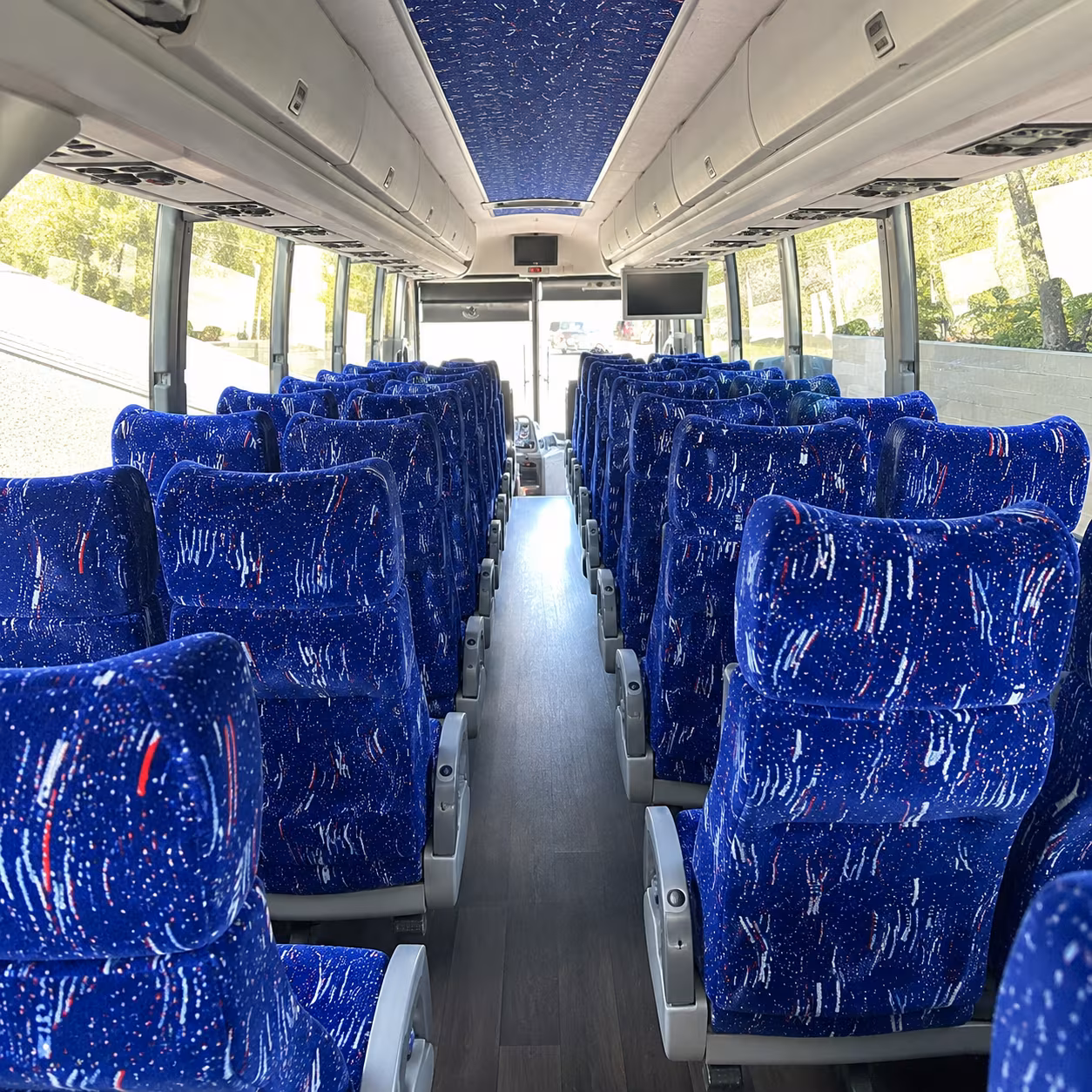 charter buses for tri cities airport convention arrivals in pasco