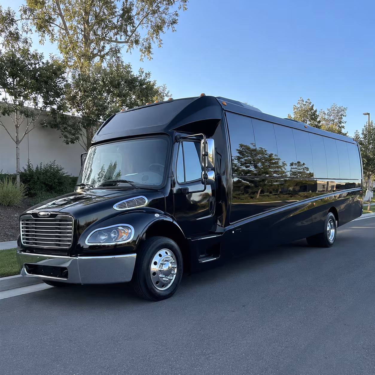 pasco 20 passenger minibus