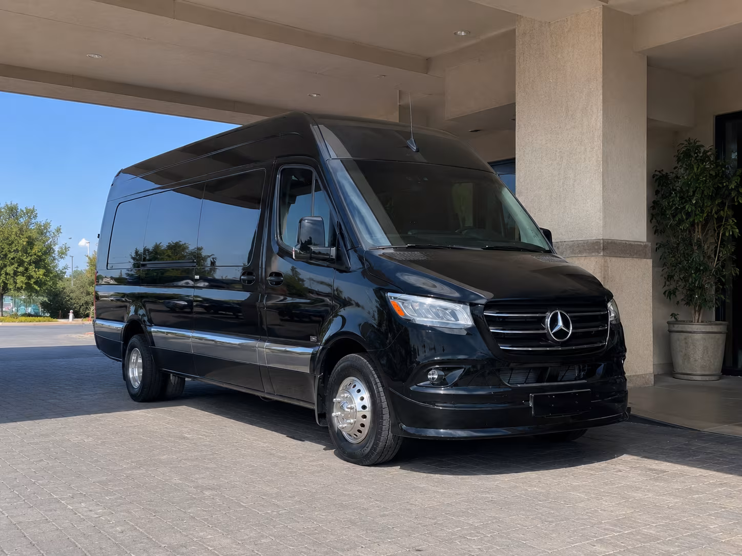 sprinter vans and minibuses for red mountain ava wine tours